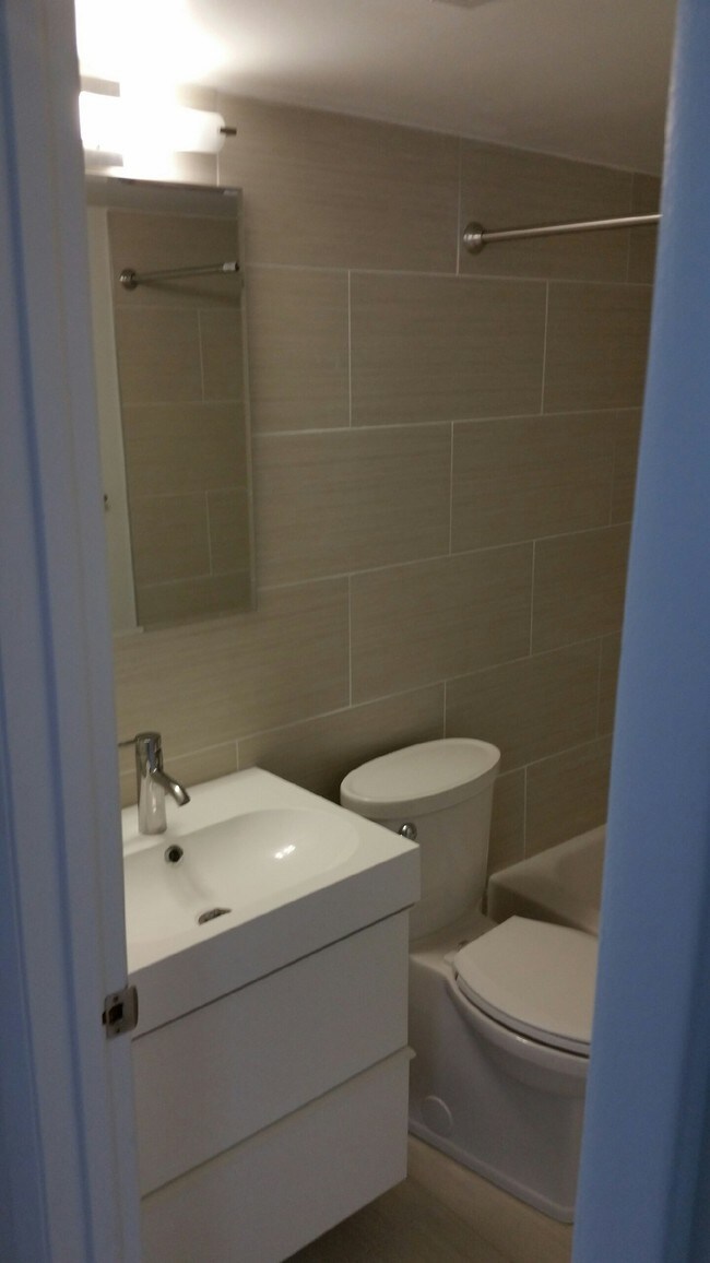 2221 Marquette Rd, Peru, IL 61354 Apartment for Rent in Peru, IL