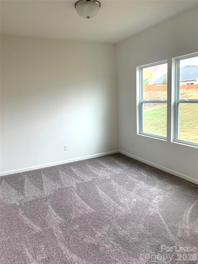Foto del edificio - 4917 Staffordshire Ln