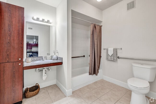 2BR, 1BA - 936SF - Bathroom - Oak Tree Manor