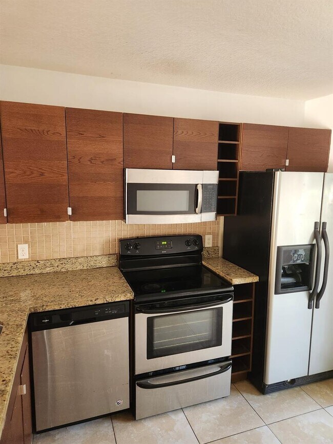 Foto del edificio - 4785 SW 62nd Ave