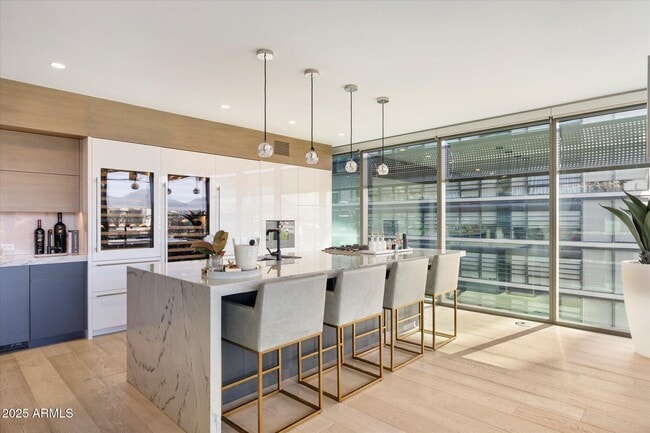 Foto del edificio - 7180 E Kierland Blvd