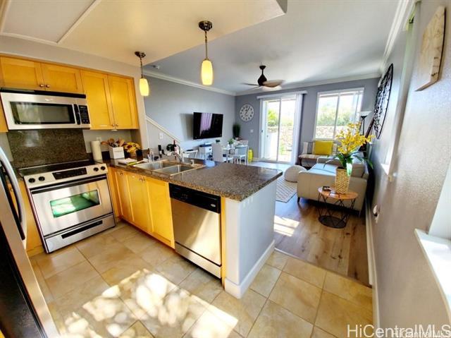 Building Photo - 92-1522-1522 Aliinui Dr