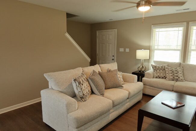 Foto del edificio - 212 Tuscany Cir