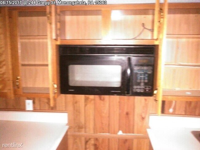 Building Photo - 4 br, 1 bath House - 244 Gregg St