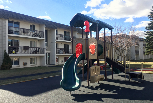 Building Photo - Lewvan Village Apartments