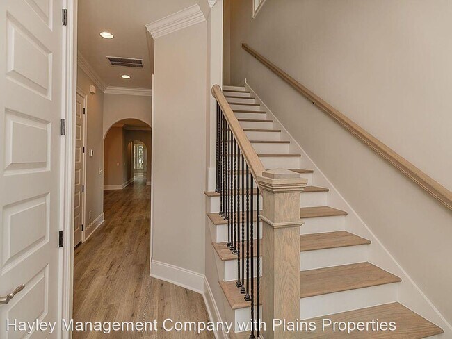 Foto del edificio - 4 br, 4.5 bath House - 435 Sanders St