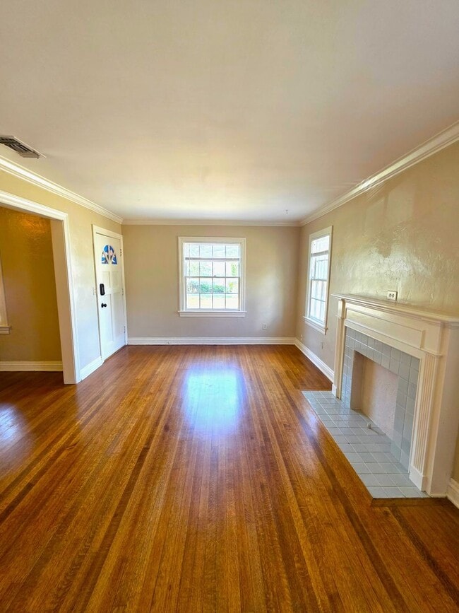 Photo - 800 NW 46th St House