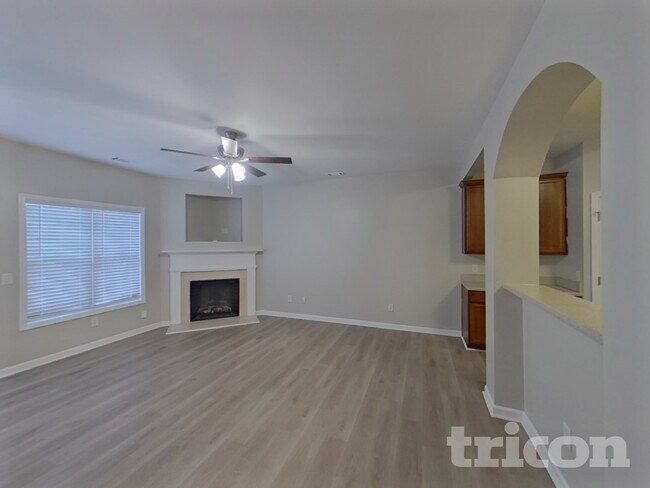 Foto del edificio - 2215 Oakland Downs Way