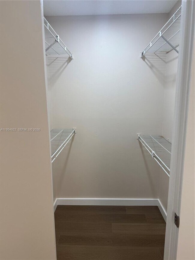 Building Photo - 3978 Nokomis Ave