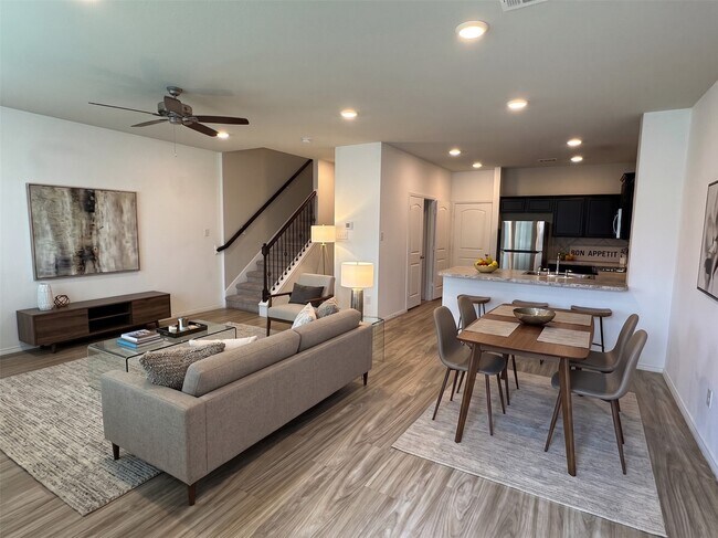 Foto del edificio - 12715 Beatrice Terrace Dr