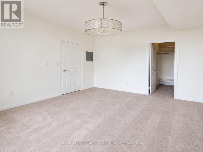 Building Photo - 503 Beecroft Rd