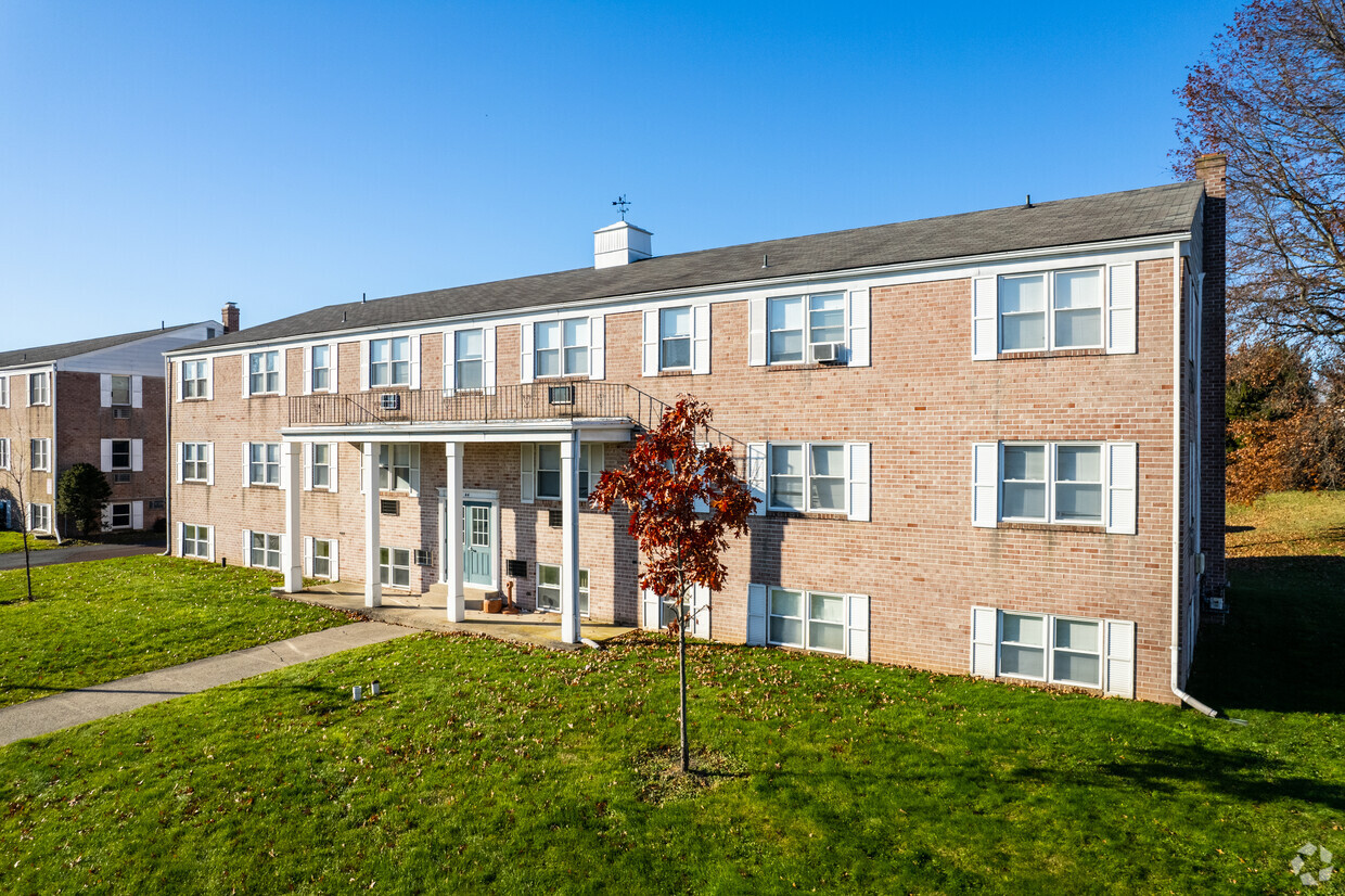 Foto principal - Greentree Apts-Quakertown