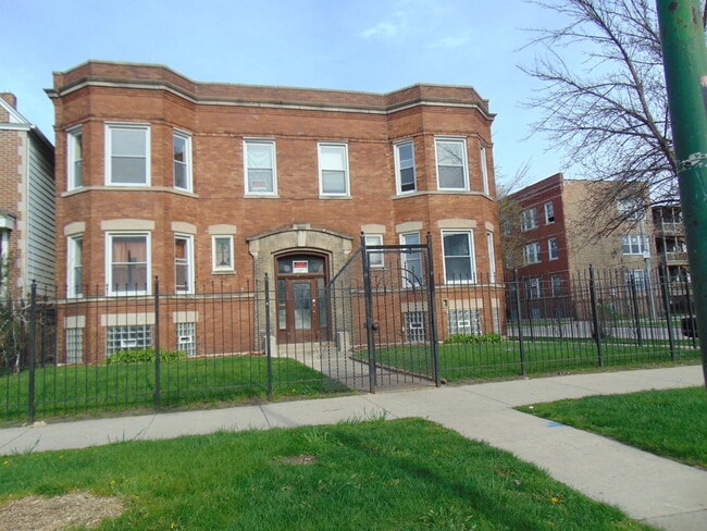 Building Photo - 7257 S Emerald Ave