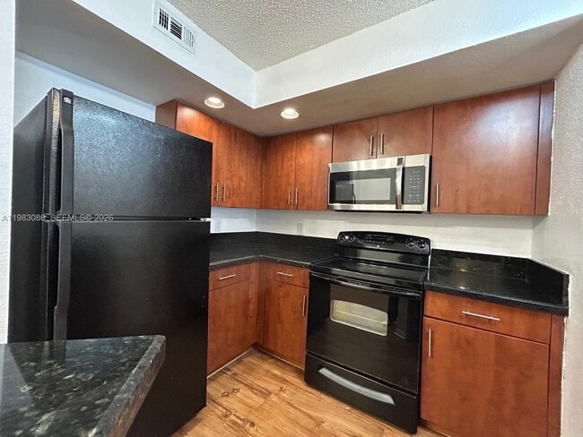 Foto del edificio - 12980 Vista Isles Dr