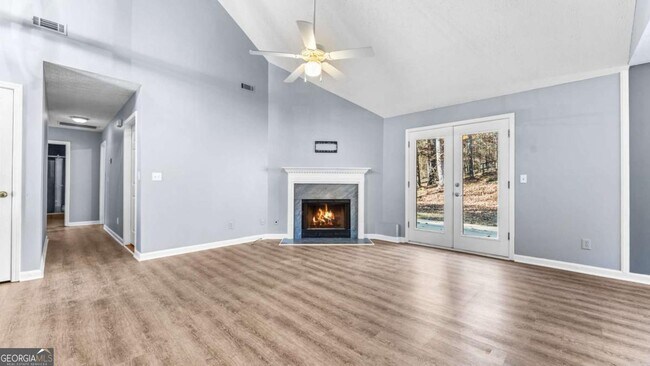 Foto del edificio - 405 Christopher Ln