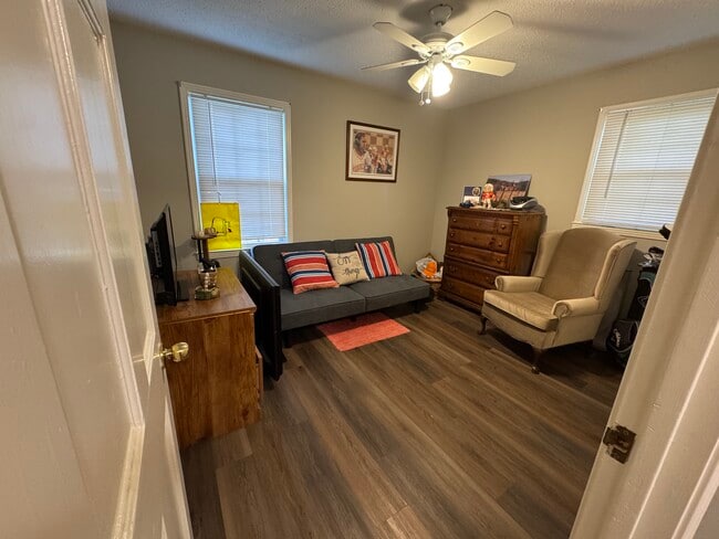 Building Photo - 309 Pleasant Dr