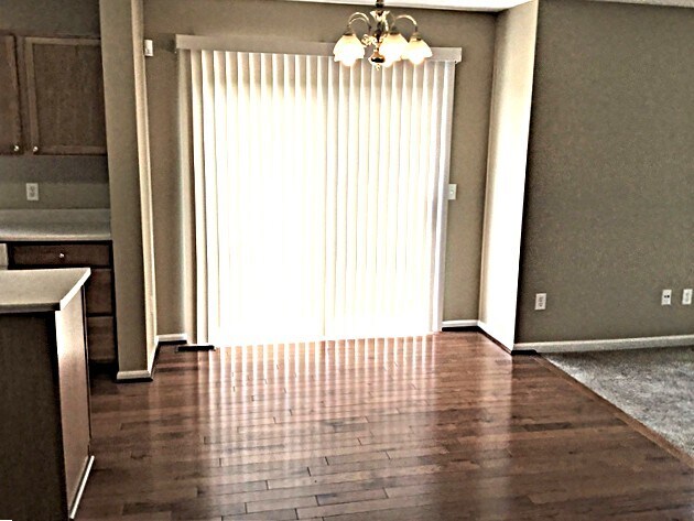 Building Photo - 135 Easton Manor Dr