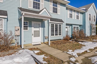 Building Photo - 49 Grant Ln