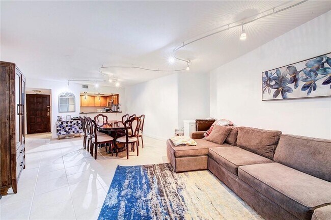 Foto del edificio - 3800 N Hills Dr