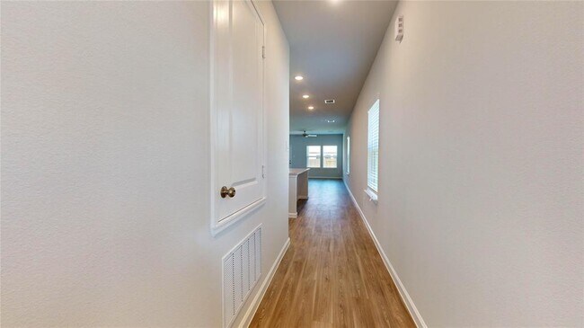 Building Photo - 11633 Whirlaway Dr