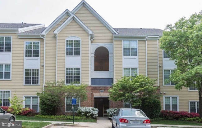 Building Photo - 12903 Alton Sq
