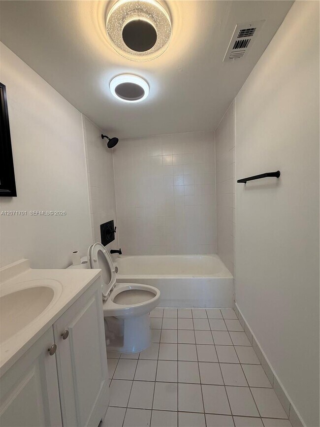 Foto del edificio - 1010 NW 11th St