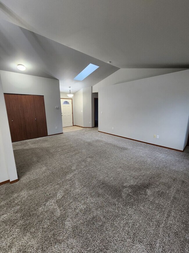 Building Photo - 3 Bedroom 2 Bath in Napavine