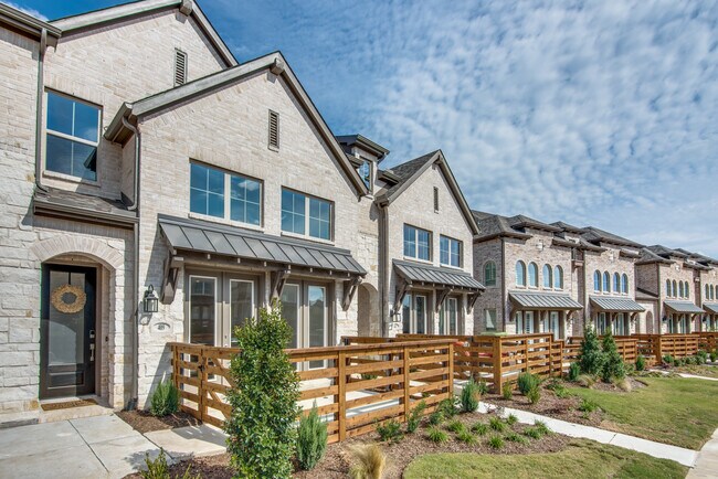 Building Photo - 409 Blue Creek Cv
