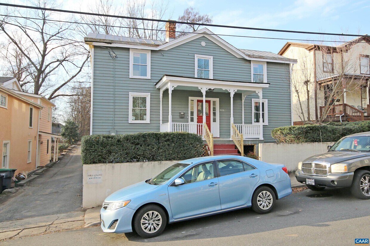 Primary Photo - 806 Nalle St