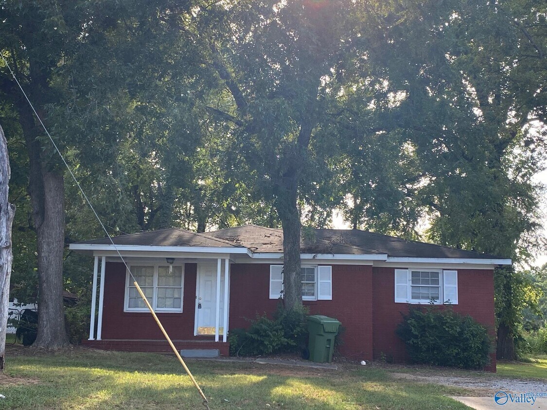 Foto principal - 1813 Pulaski Pike NW