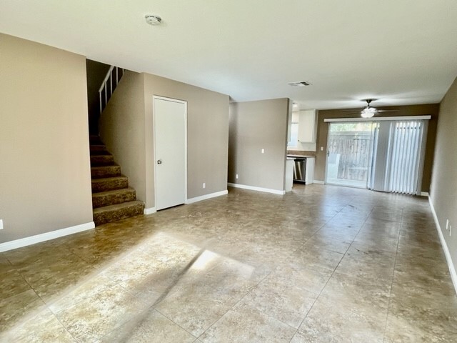 Building Photo - 74606 Driftwood Dr