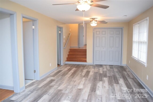 Building Photo - Available July 1st! $1950.00/month