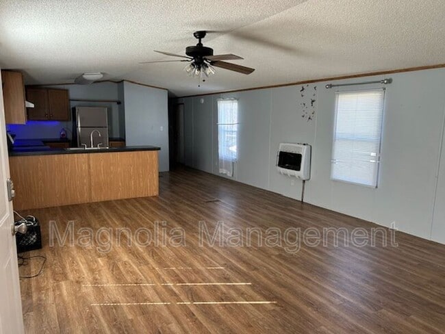 Foto del edificio - 101 Caudle Ln