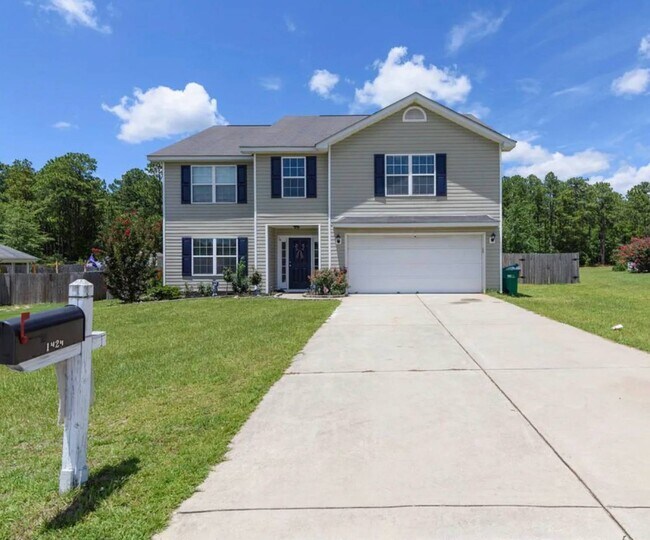 Building Photo - 1424 Oxpens Rd
