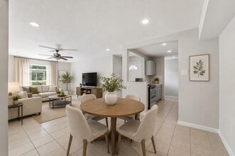 Building Photo - 5667 Birchmont Dr