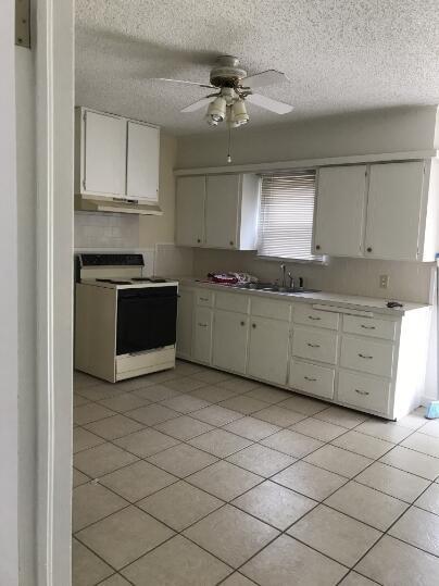 Building Photo - 3012 23rd St