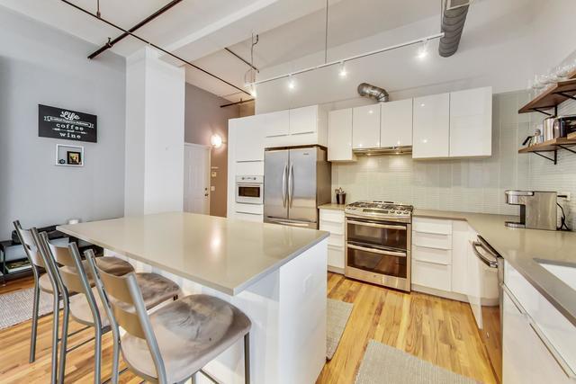 Foto principal - 1020 S Wabash Ave