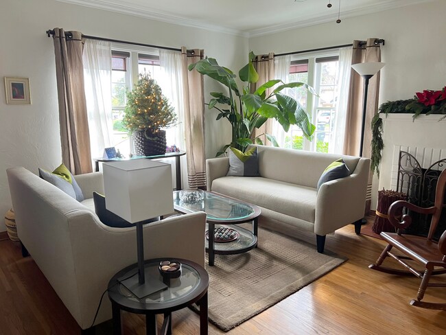 Foto del edificio - 341 N Shaffer St