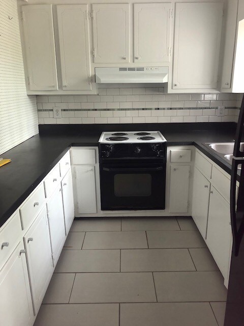 Primary Photo - 1411 Gorman St