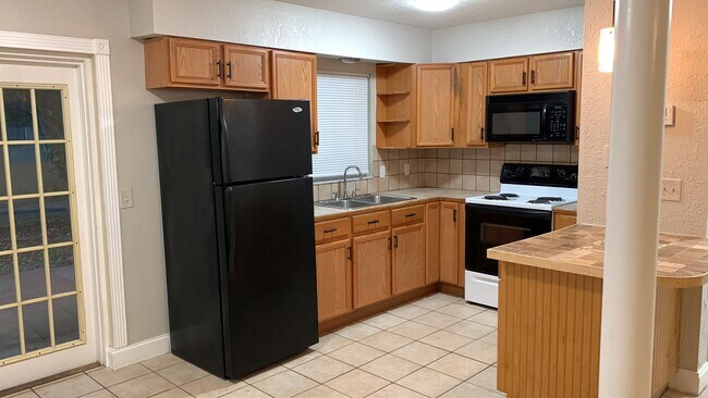 Building Photo - 1514 Alabama Ave