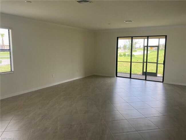 Foto del edificio - 14453 Cantabria Dr