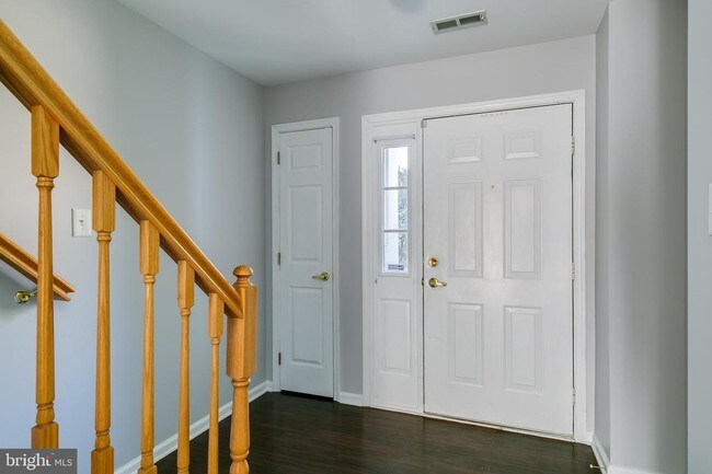 Building Photo - 615 Barton Run Blvd