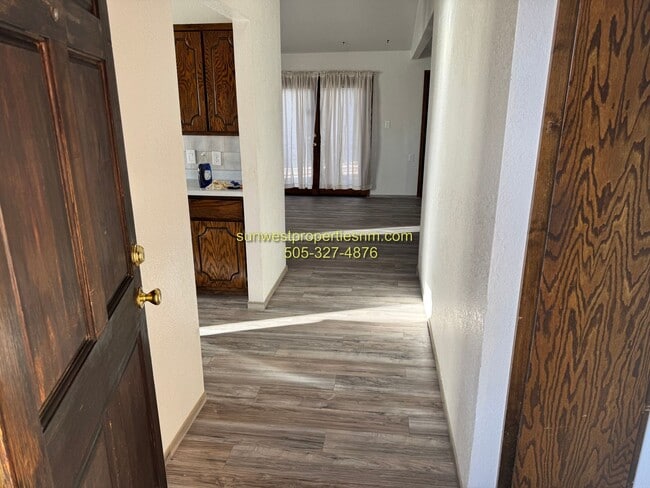 Foto del edificio - 3 bed, 2 bath