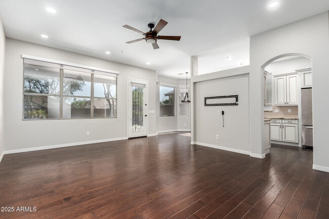 Foto del edificio - 7355 E Overlook Dr