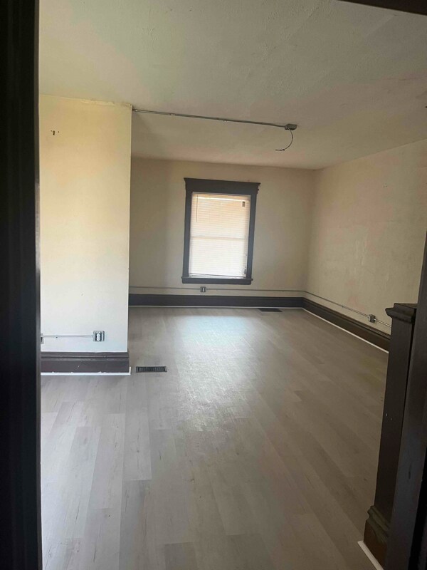 Foto del edificio - 1818 Broadway St