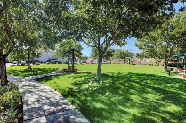 Building Photo - 2576 Velez Valley Way