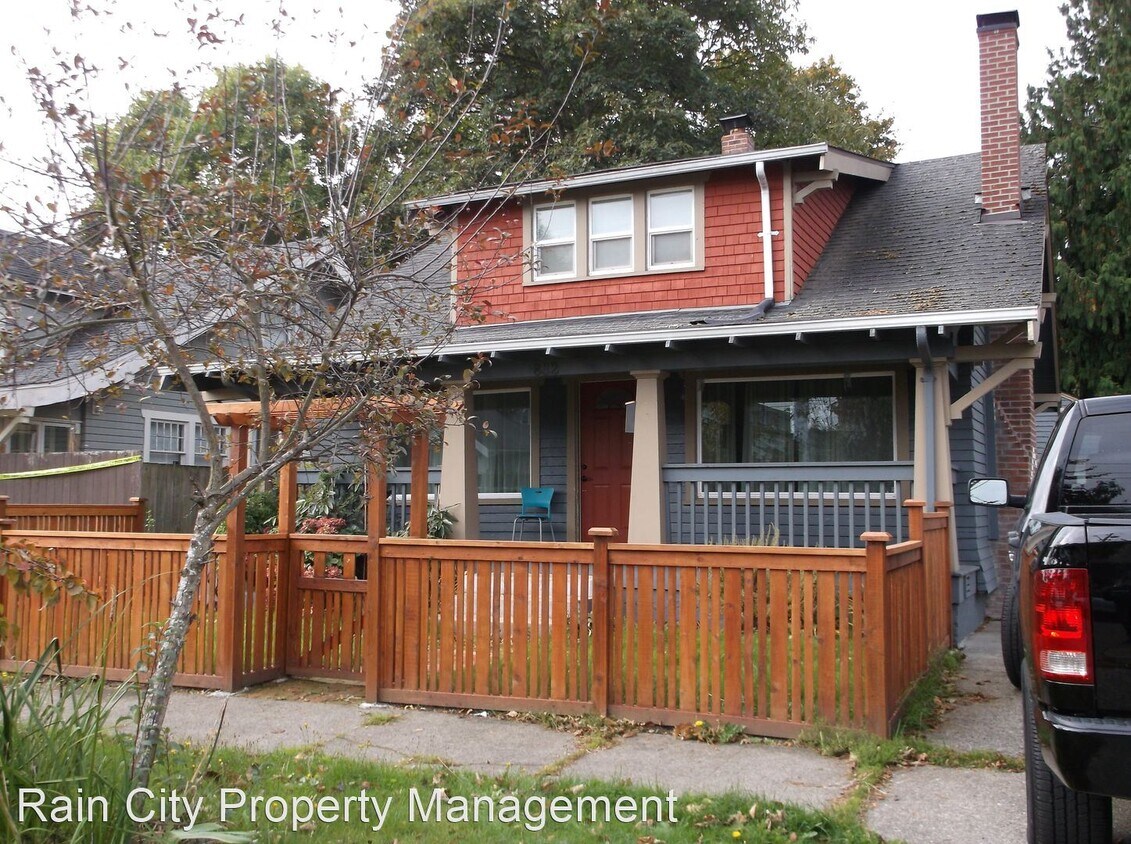 Primary Photo - 3 br, 2.5 bath House - 832 S Ferry