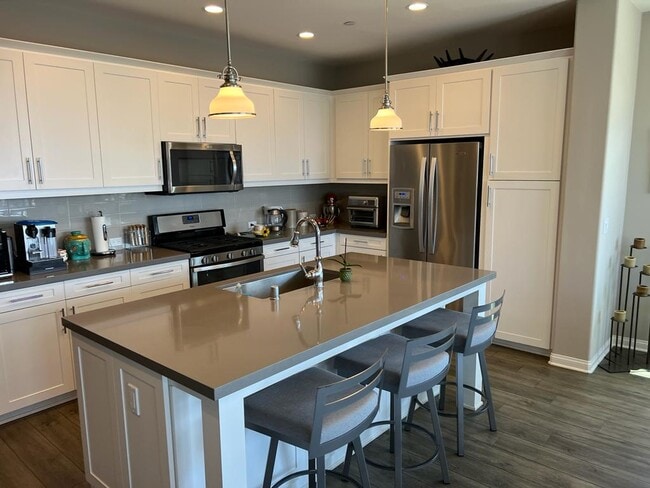 Building Photo - 16093 Veridian Cir