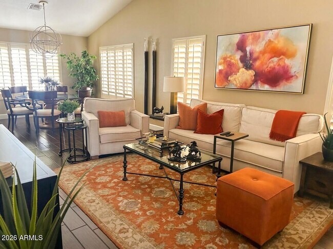 Foto del edificio - 10360 E Sutton Dr