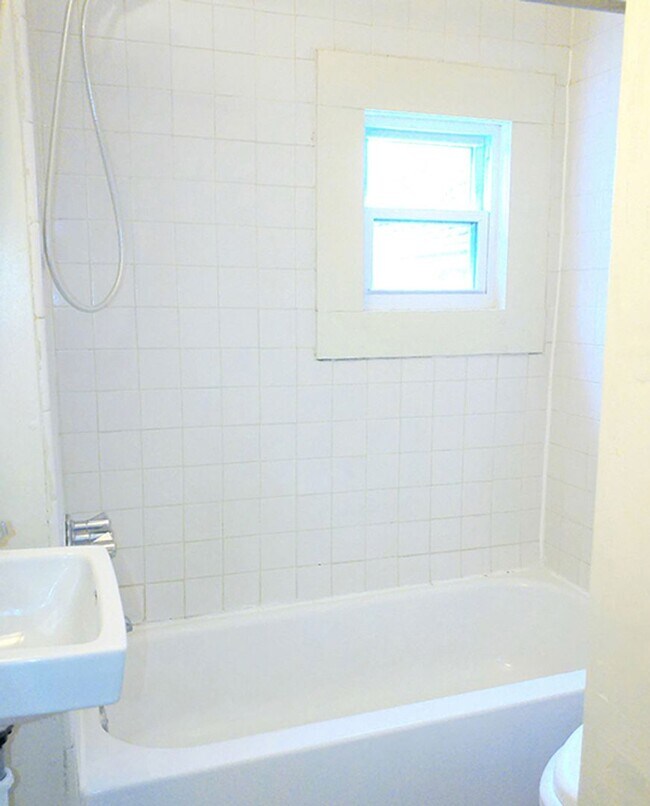 Foto del edificio - 713 S Beech St